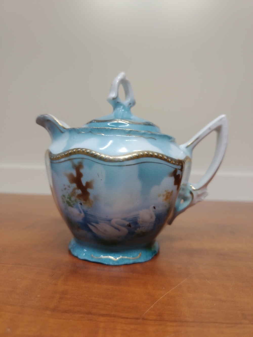 Swans In A Lake Antique Johan Seltman JPSV Bavarian Porcelain Creamer Gold Trim